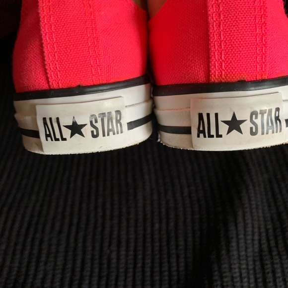 Like new Converses - Picture 5 of 8